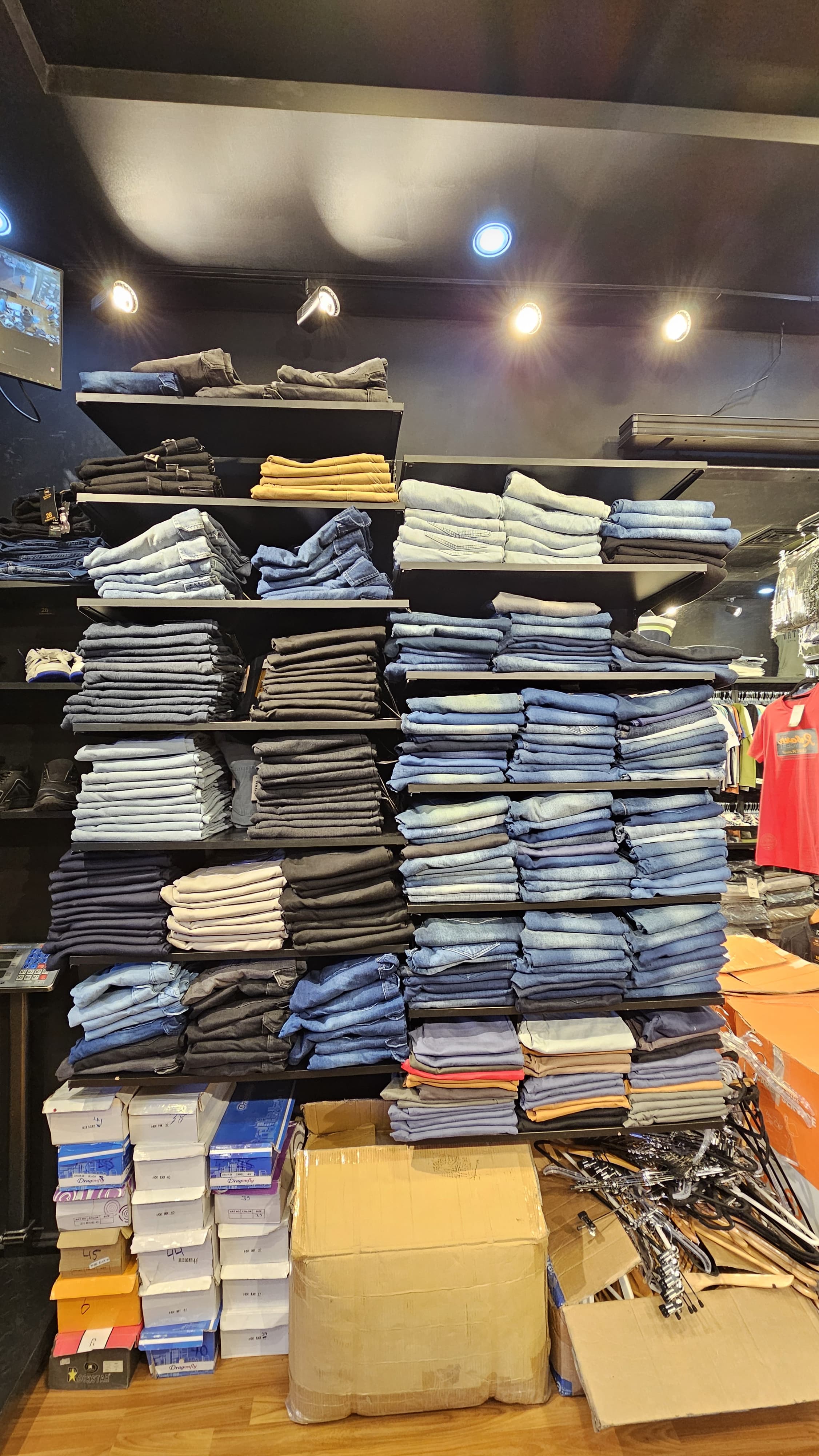 Men Store Garment